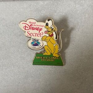Disney Pluto Welcome Home Pin - Yellow and Green Vacation club